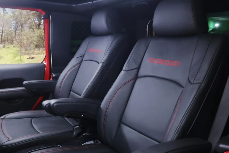 JEEP RUBICON 03 jok kulit mobil
