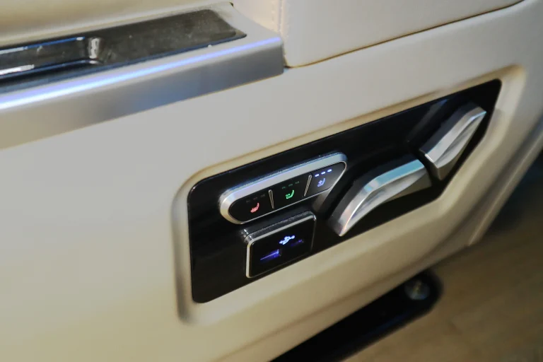 LUXIO 13 jok kulit mobil